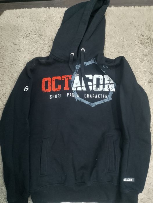 Czarna bluza z kapturem Octagon