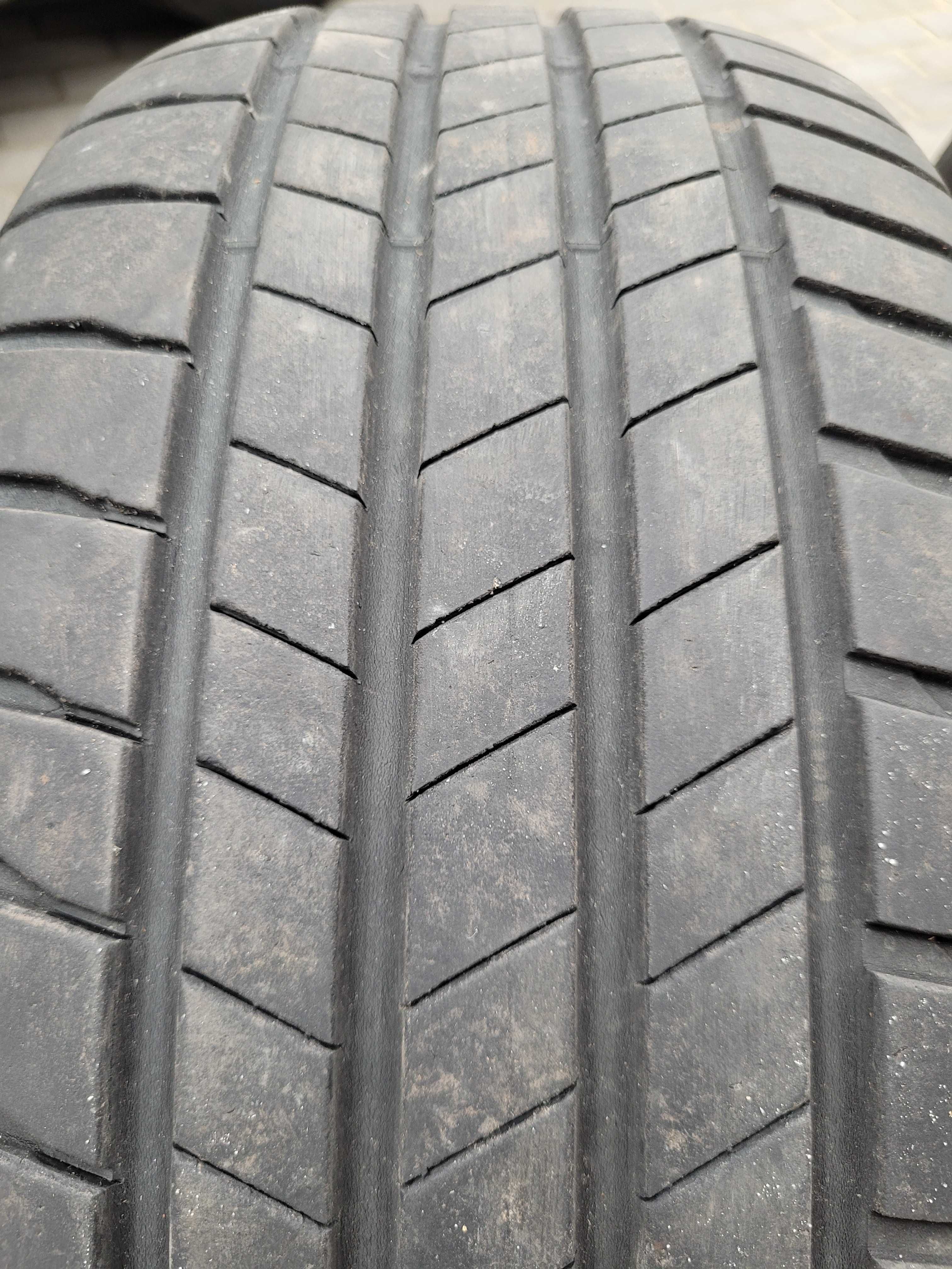 Bridgestone Turaza T005 215/55 R17
03.2020 rok  Letnie