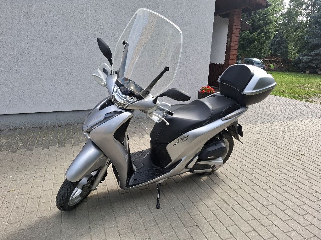 Skuter Honda SH125i