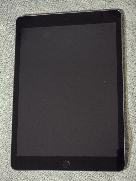 Ipad 8 128gb акумулятор 94%