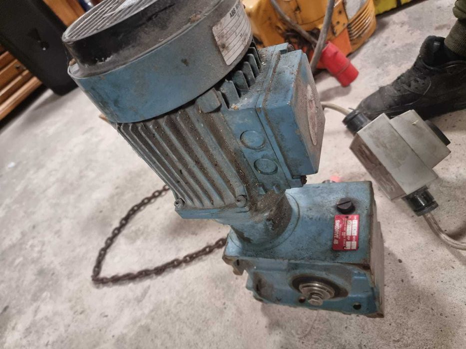 Silnik  ABB 0,5KW 1410obr/min z reduktorem