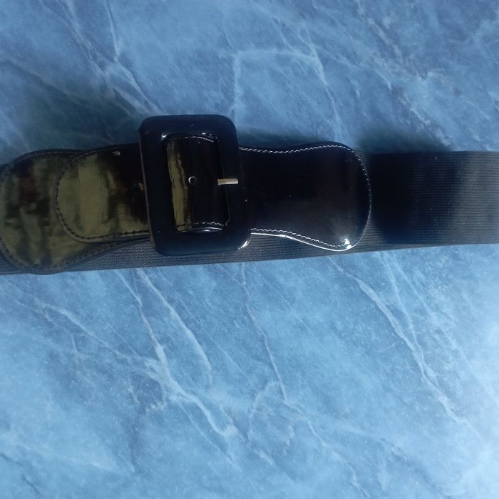 Продам ремні жіночі.