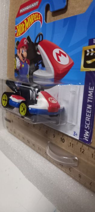 Standard kart hot wheels mariokart