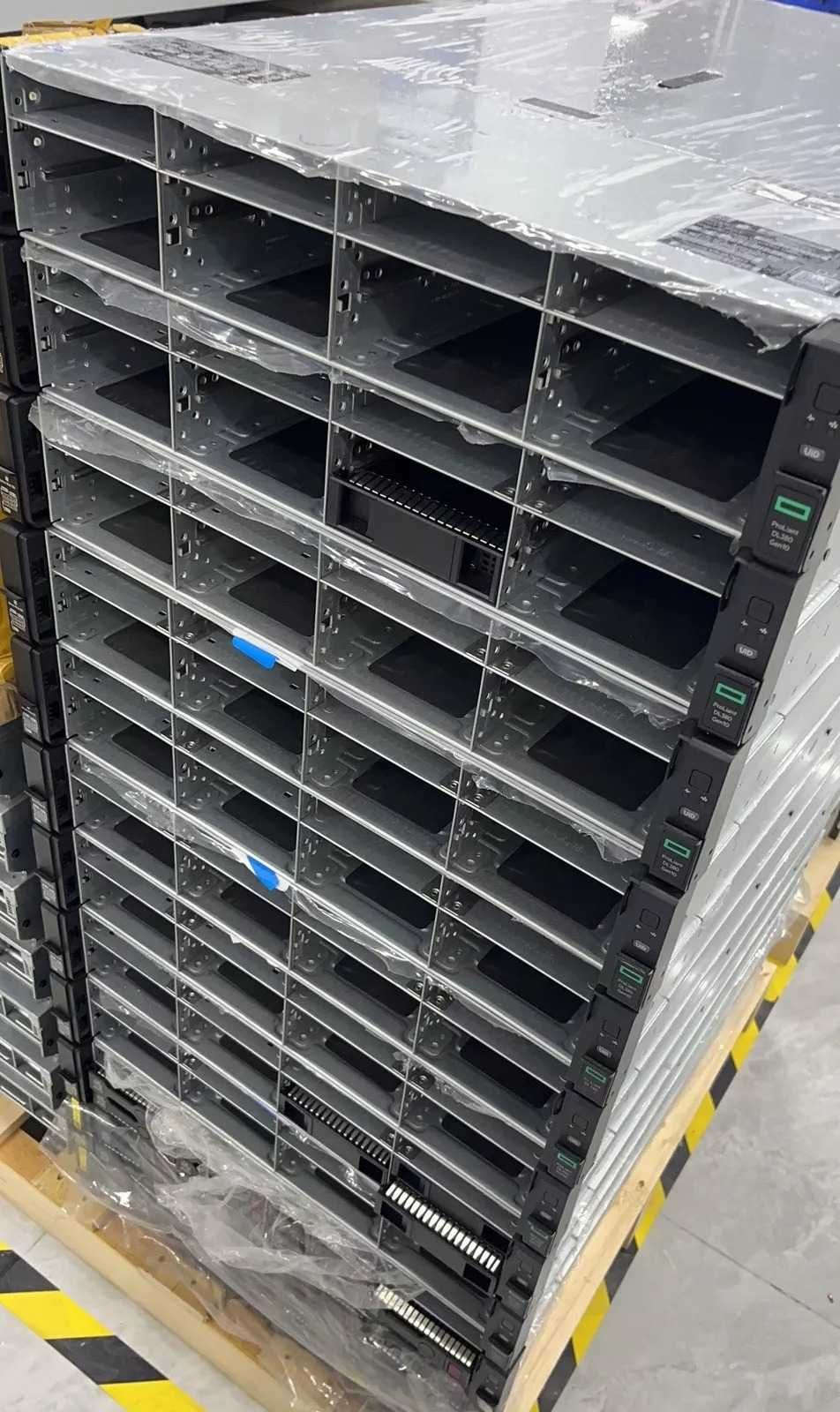 96TB | HPE Proliant DL380 GEN10 | 40 Cores / 80 vCPUS | 512GB DDR4 |