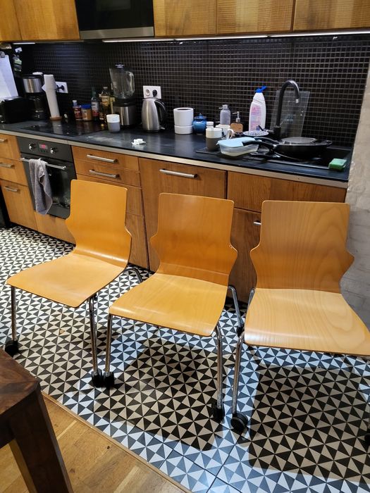 3 krzesła Conversa/ 60 zł sztuka