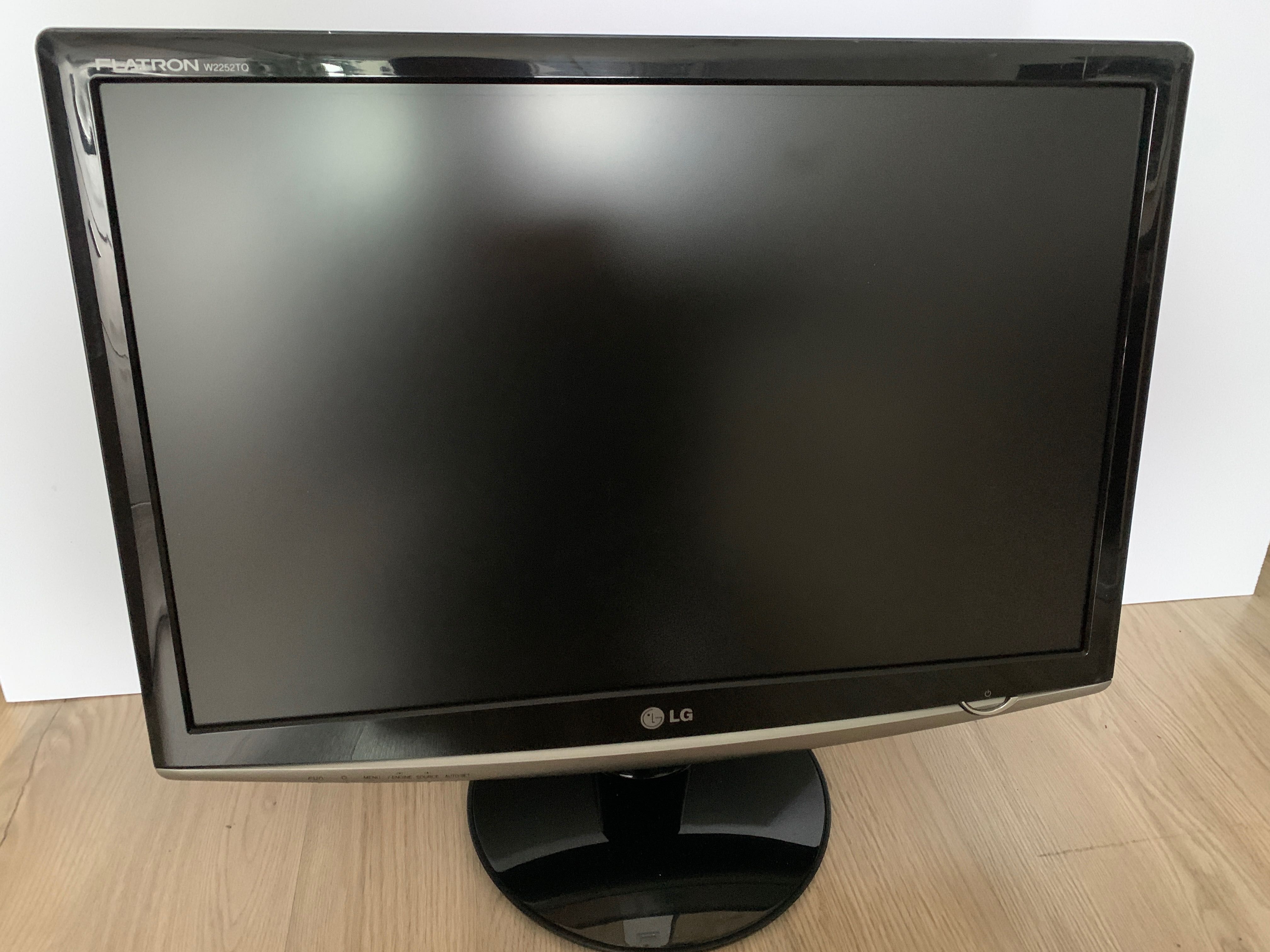 Monitor LG Flatron W2252TQ