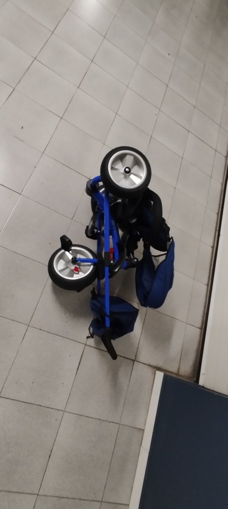 Carrinho de crianças