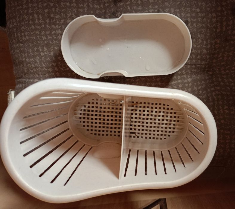 Ociekacz na sztućce plastikowy kremowy curver