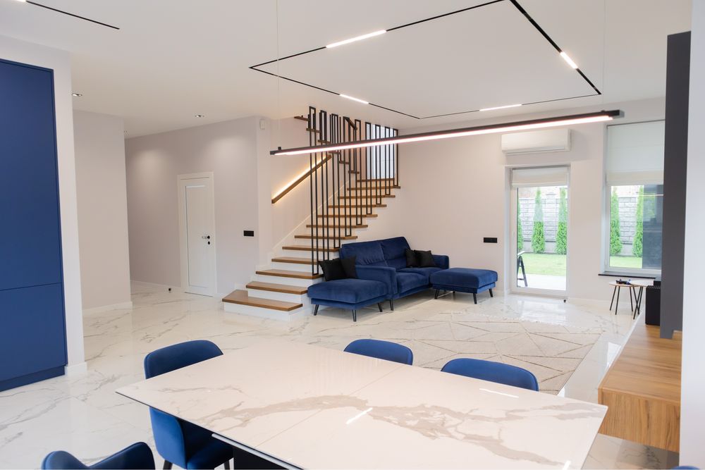 Продається унікальний архітектурний та дизайнерський будинок!