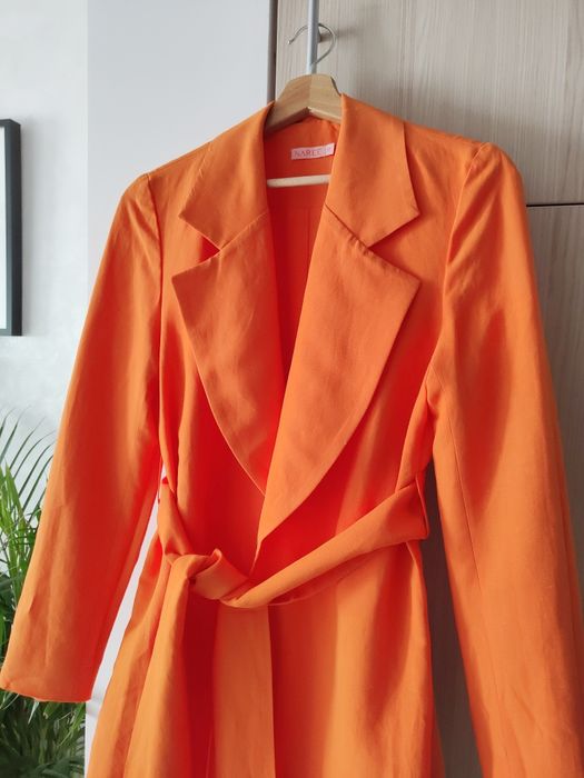 Pomarańczowa Marynarka z paskiem, wiskoza i len Naree S 36 wiosna lato
