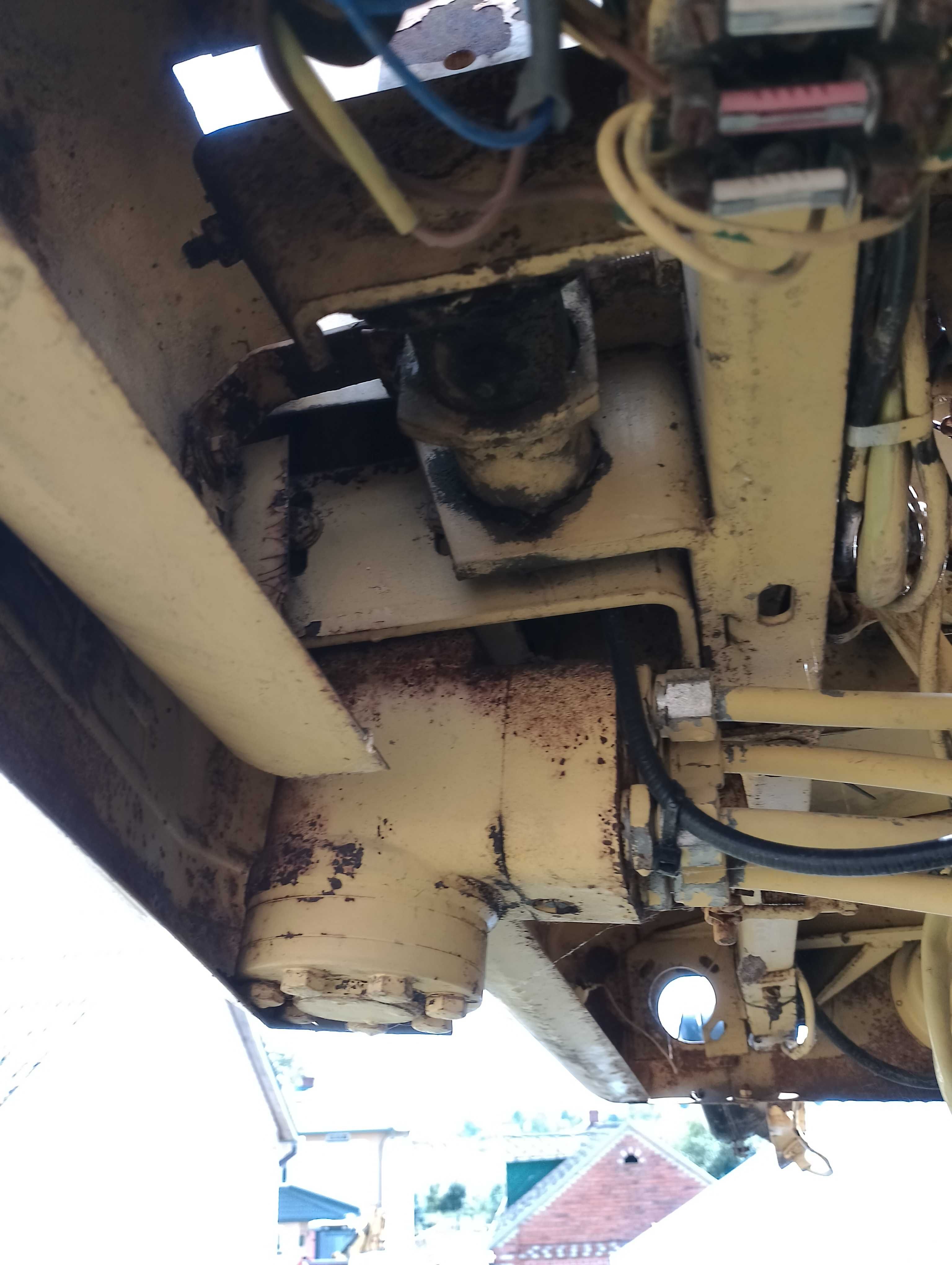 Części kombajn ńew Holland M135