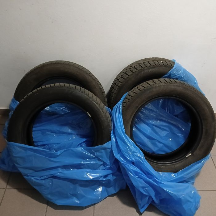 Wawa piękne opony zimowe FULDA 215/60r17 super stan Wawa