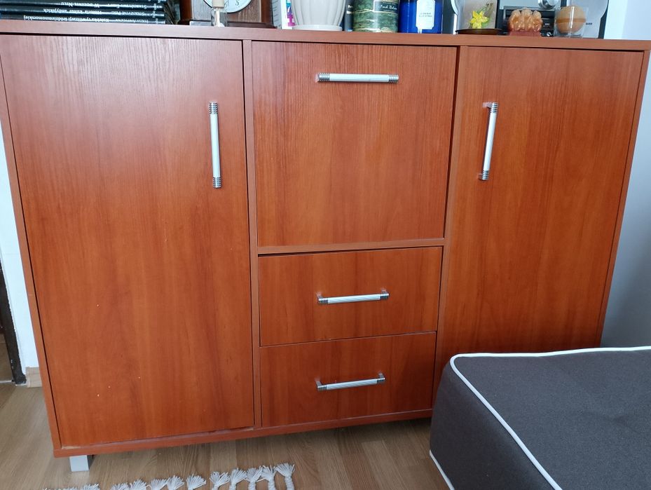 Zestaw mebli brązowych