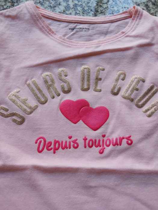 T-shirt de menina de verão