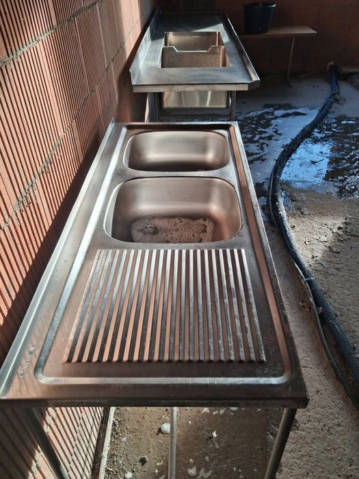 Zlew z blatem roboczym