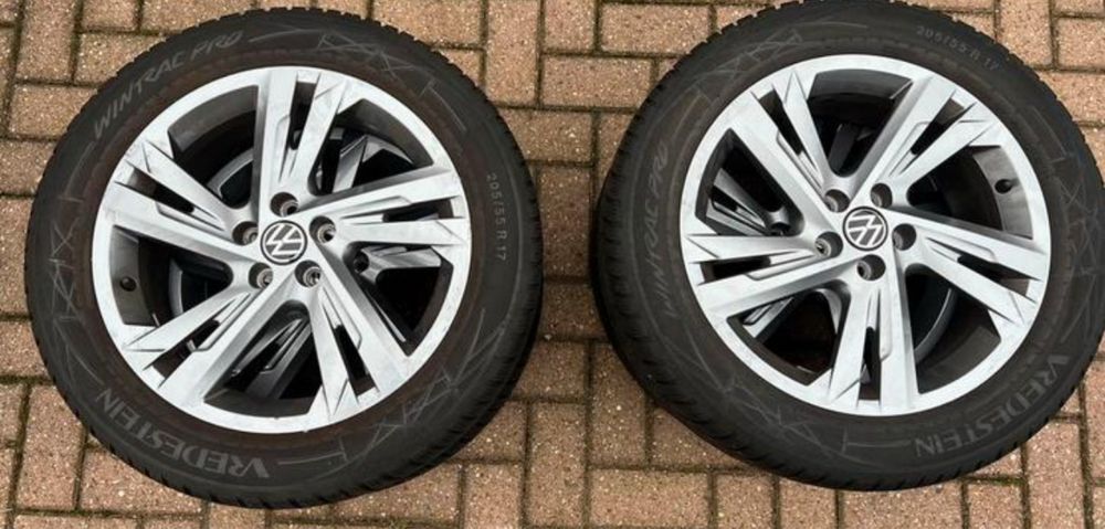 Диски Volkswagen T-roc, Golf 7 8 R-line з зимовими шинами R17