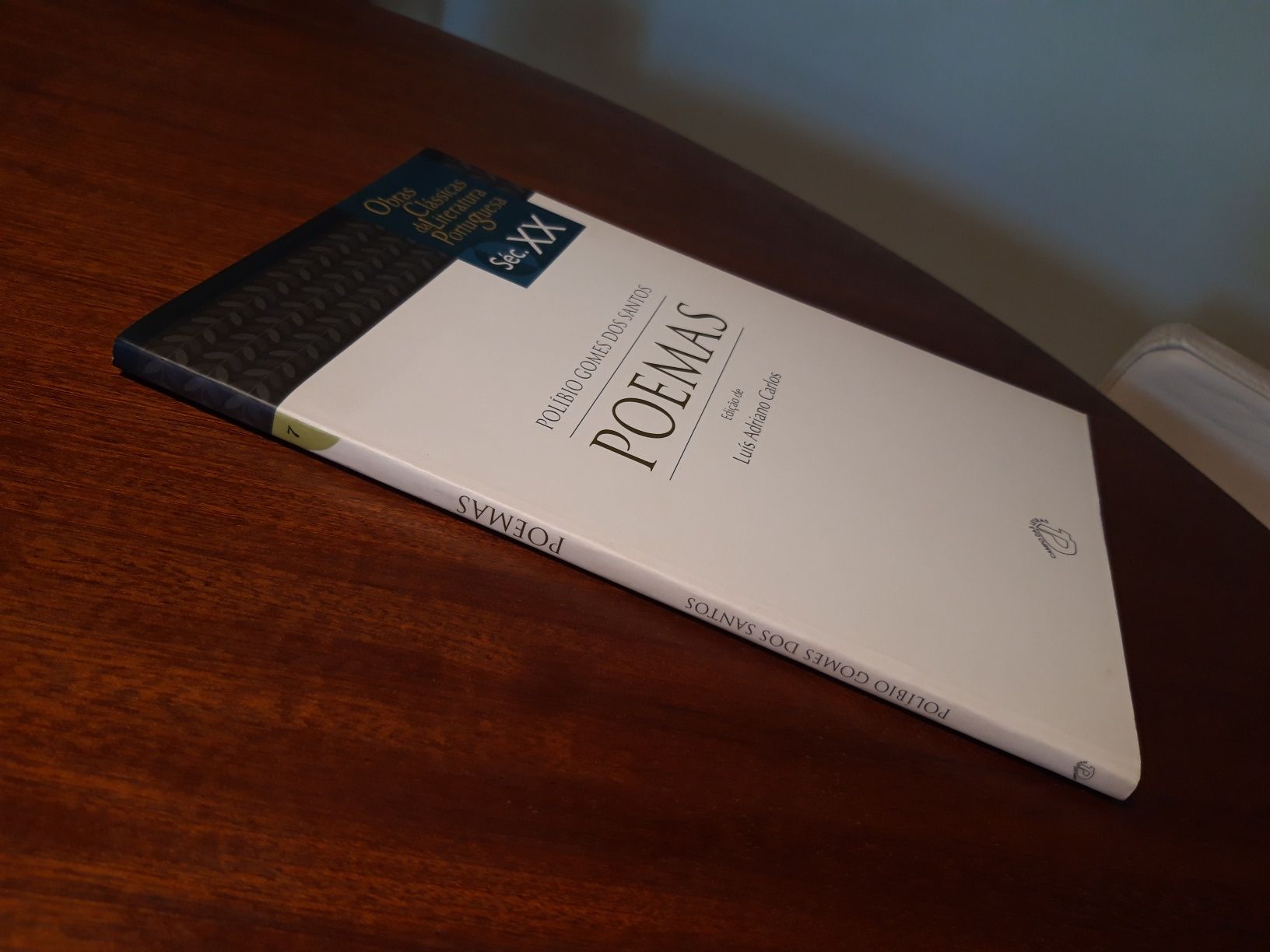 Livro "Poemas" de Políbio Gomes dos Santos