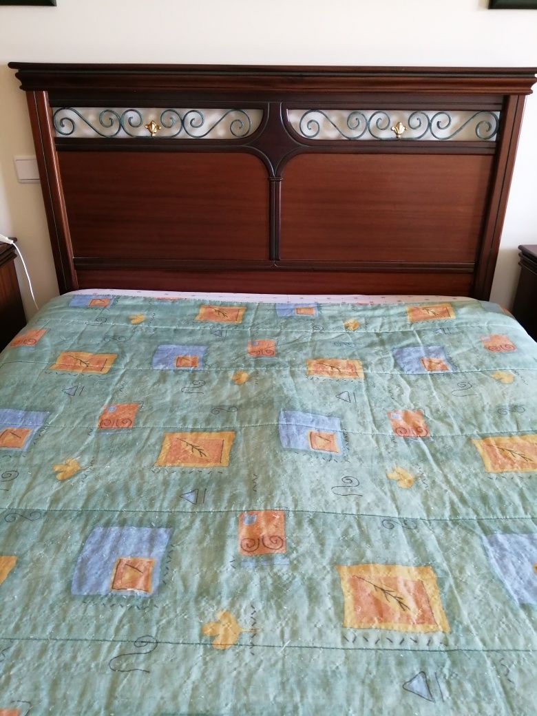 Vender Cama de casal