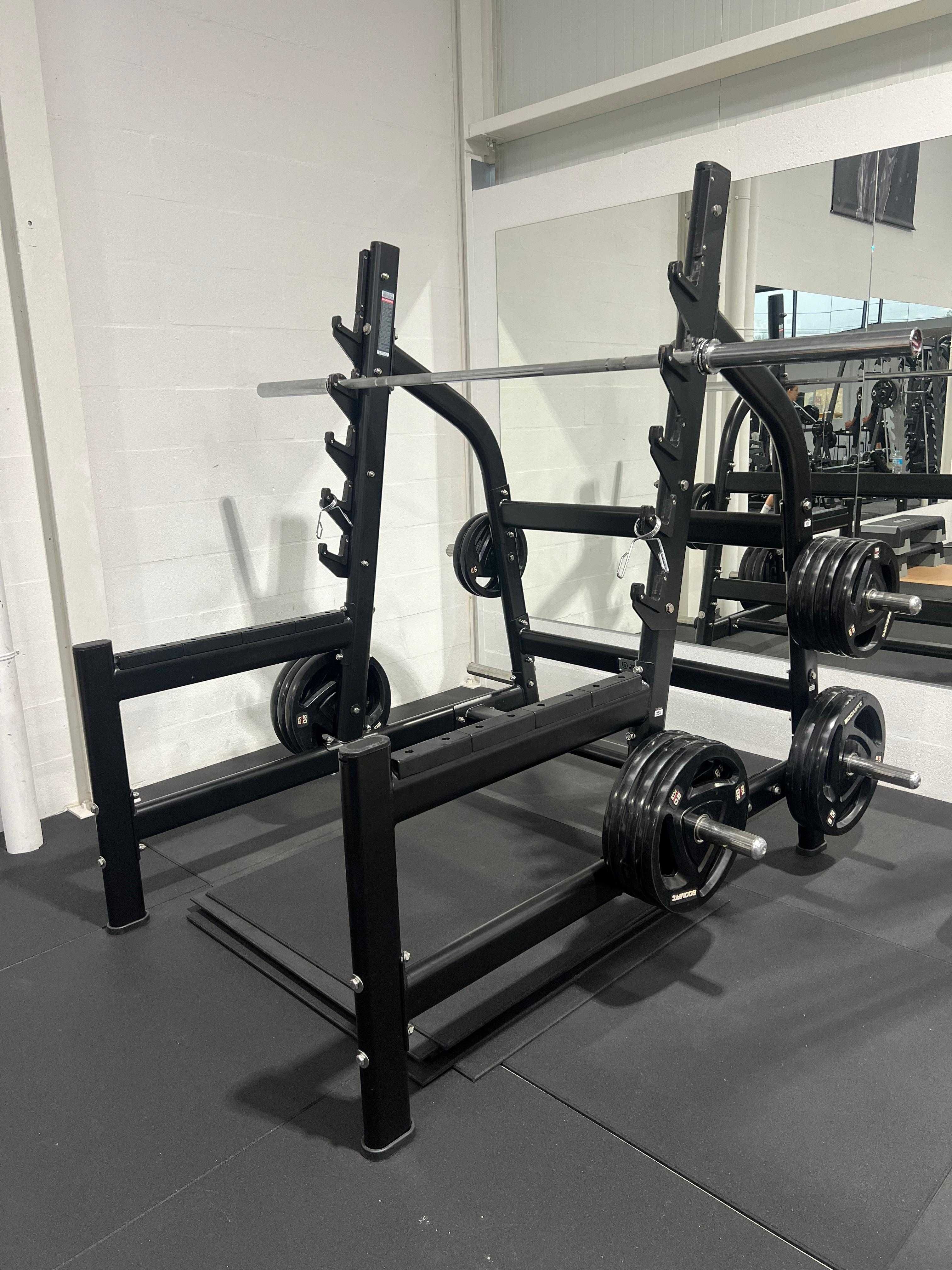 Rack Agachamentos Olímpico Black Series Titanium Strengh