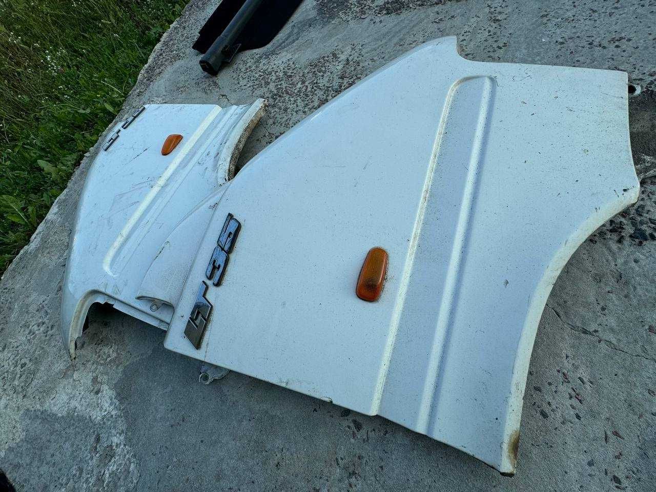Передні Крила до Volkswagen LT35, LT45 1998-2006 (ціна за шт.)