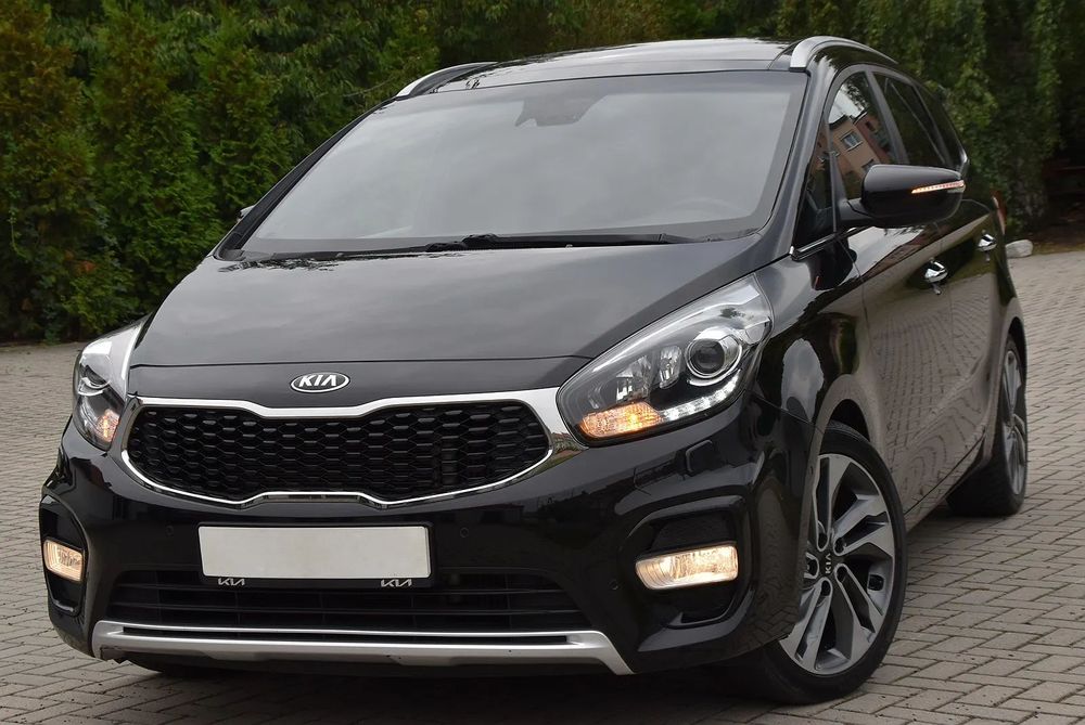 Kia Carens PLATIUNIUM 7FOT/Autom7bie/Panor/Xen/Navi/Kame/Skó/LED/KeyL/Full/Bezwyp