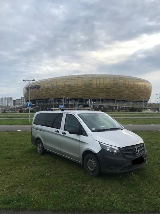 Przewóz do 53  osób Transfer Lotnisko Bus Taxi Vip