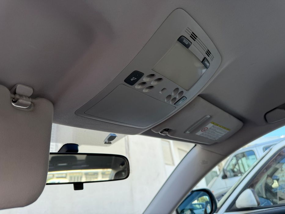 Lexus IS 220D - Luxury 4D