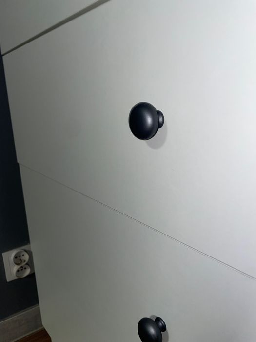 Komoda biała 4 szuflady