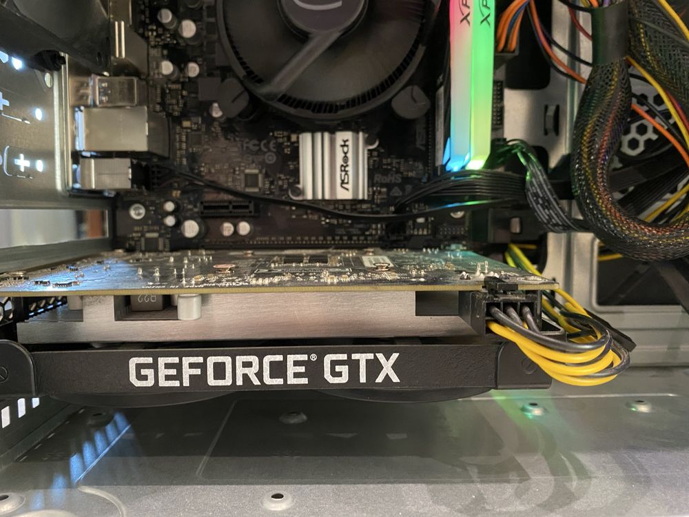 Komputer PC do gier do pracy gtx 1650 i3 512gb SSD Kingston Asrock RGB