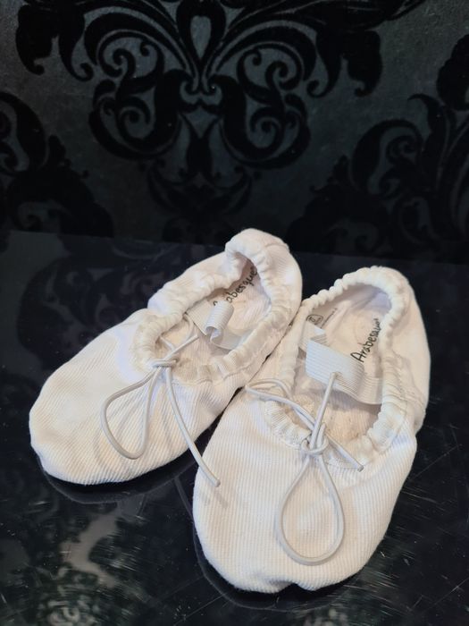 ZESTAW 4 pary buty dla dziewczynki rozmiar 24 długość stopy 16 cm