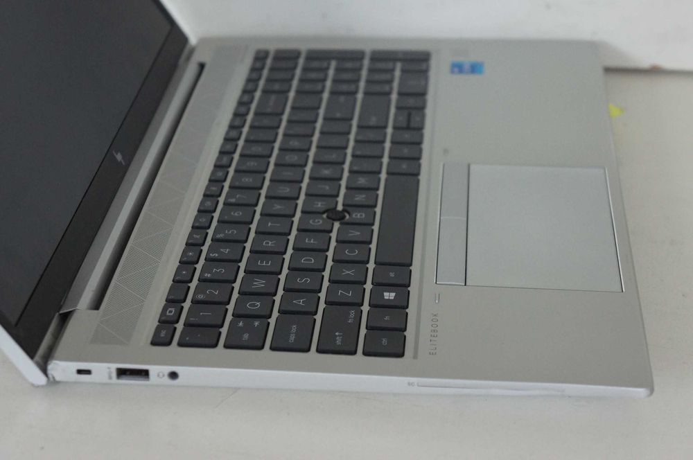 HP EliteBook 850 G8 i5-1135G7 16GB 256GB SSD 15,6 FullHD IPS W10/11