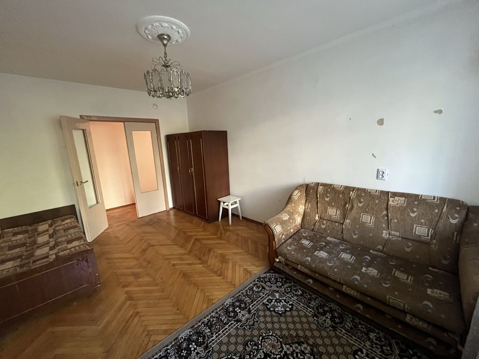 3 кім. Вул. Золотогірська 100$