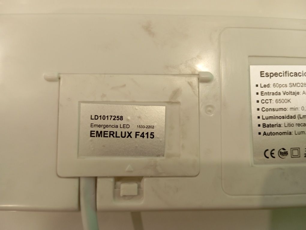 Luzes de Emergência LED