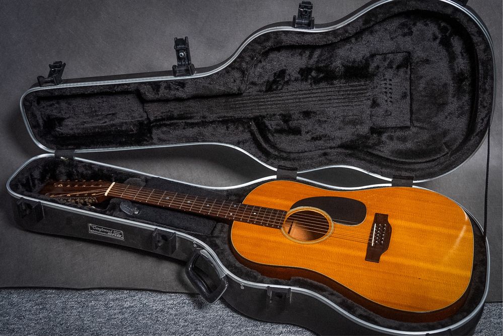 Gitara elektroakustyczna Martin D-12-20 z 1971 roku
