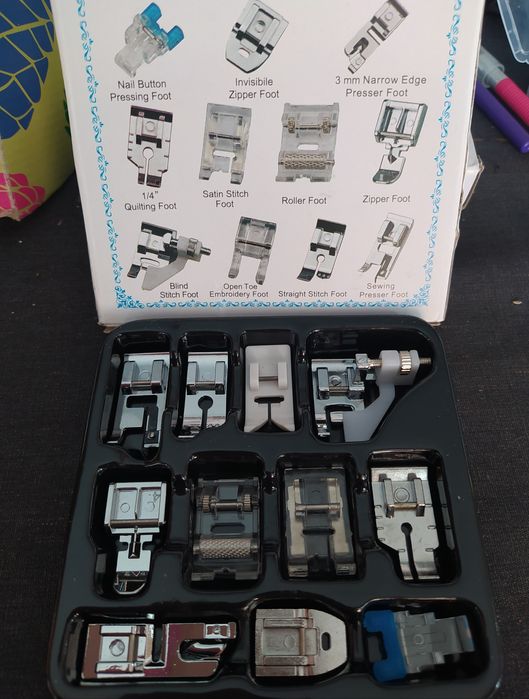 Нитки швейные джинсовые номер 20 /2 и номер 20/3 лапки для машинок