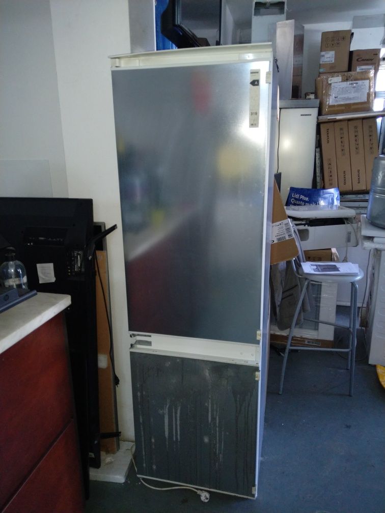 Combinado Siemens encastrar.