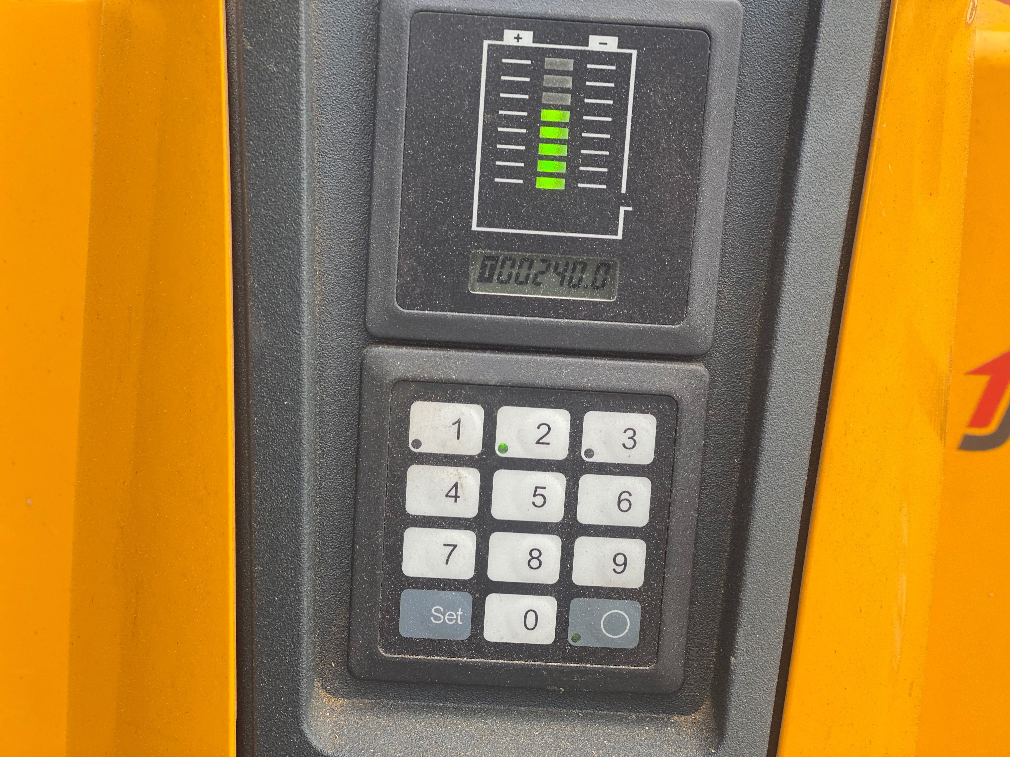 Jungheinrich EJE 220, Wózek paletowy unoszący, szerokie widły, 2 tony