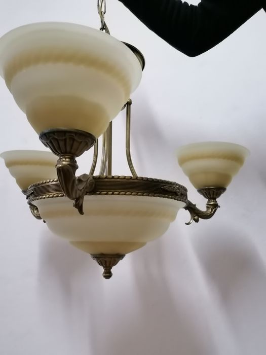 Candeeiro usado em bom estado de conservação e com lampadaa