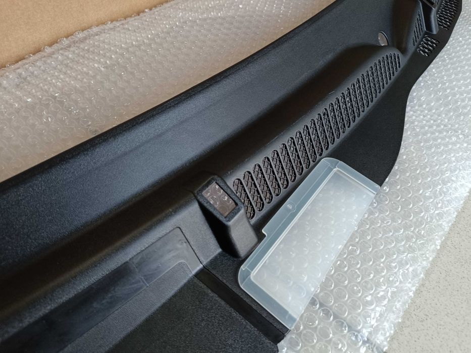 Torpedo Plastico Escovas Audi A3 8L NOVO e ORIGINAL AUDI