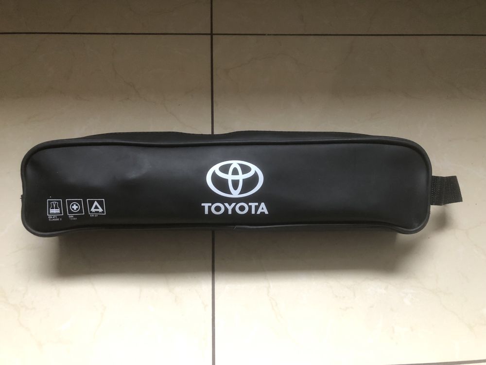 Сумка автомобіліста до авто TOYOTA 4 в 1