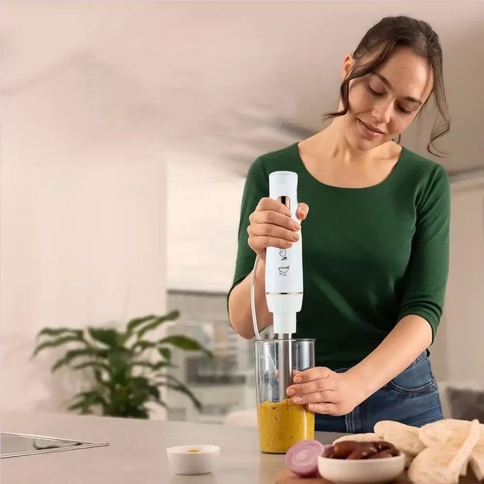 Заглибний блендер із чашею 600 мл 1600 Вт/ BT-346W ручний блендер