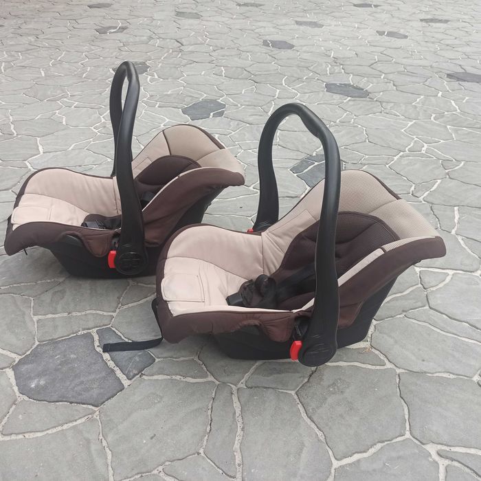 Коляска для двійні