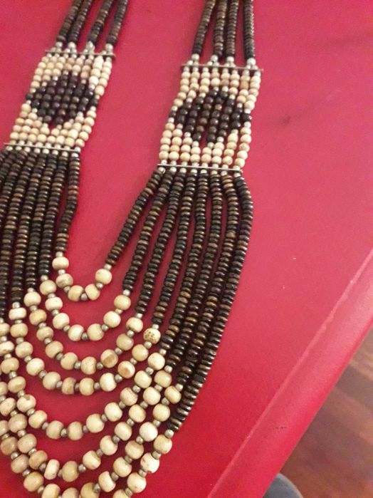 Colar comprido (peça única)