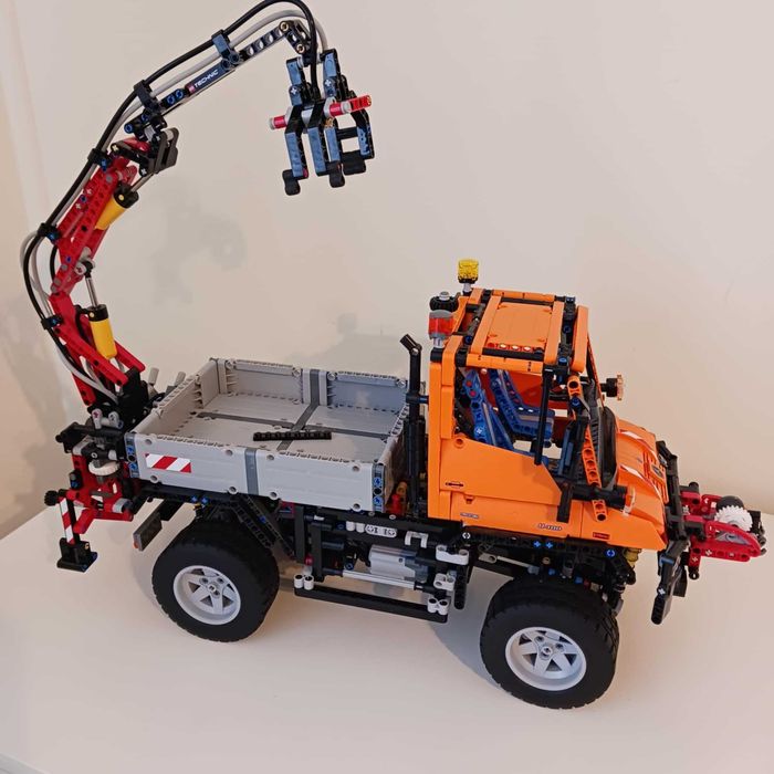 Lego Technic Mercedes-Benz Unimog 8110 instrukcje
