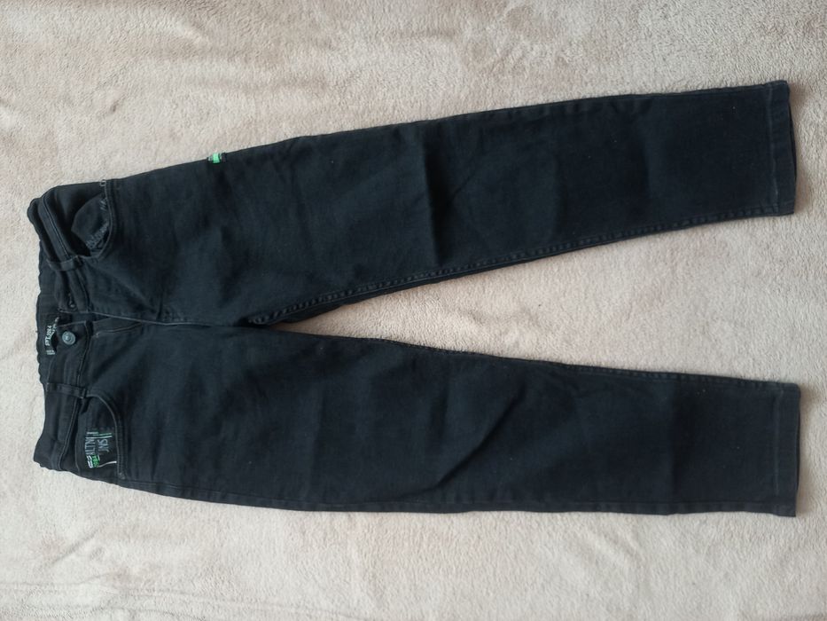 Джинси на підлітка