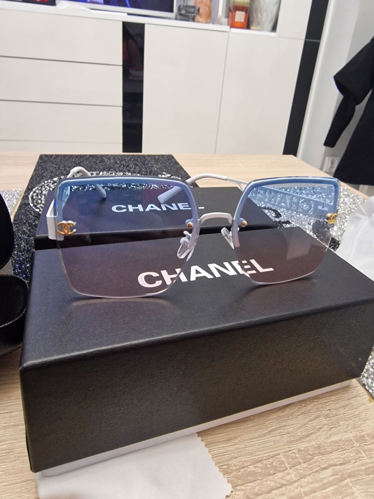 Okulary Chanel białej