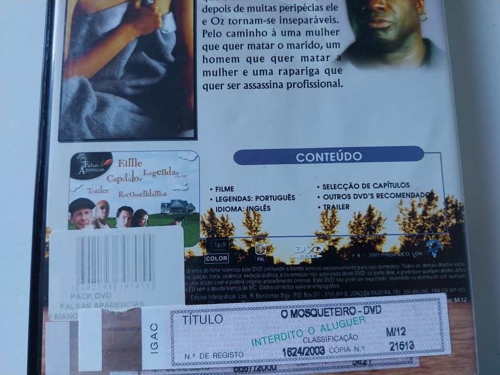 Falsas aparências ( The Whole Nine Yards ), Bruce Willis comédia român