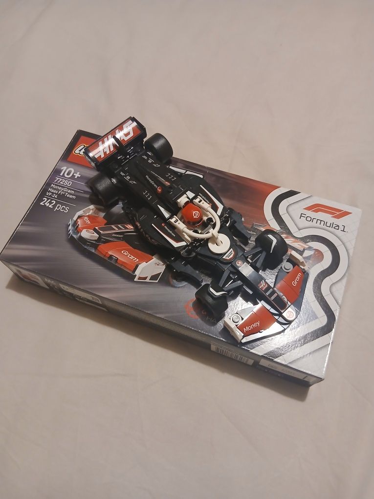 Vendo carro F1 HAAS F1 TEAM