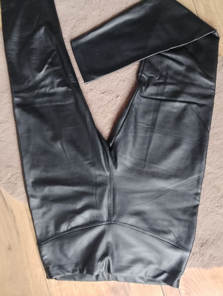 Spodnie legginsy lateksowe r.M