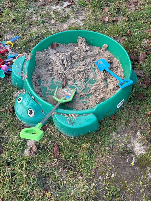 Oddam zabawki ogrodowe